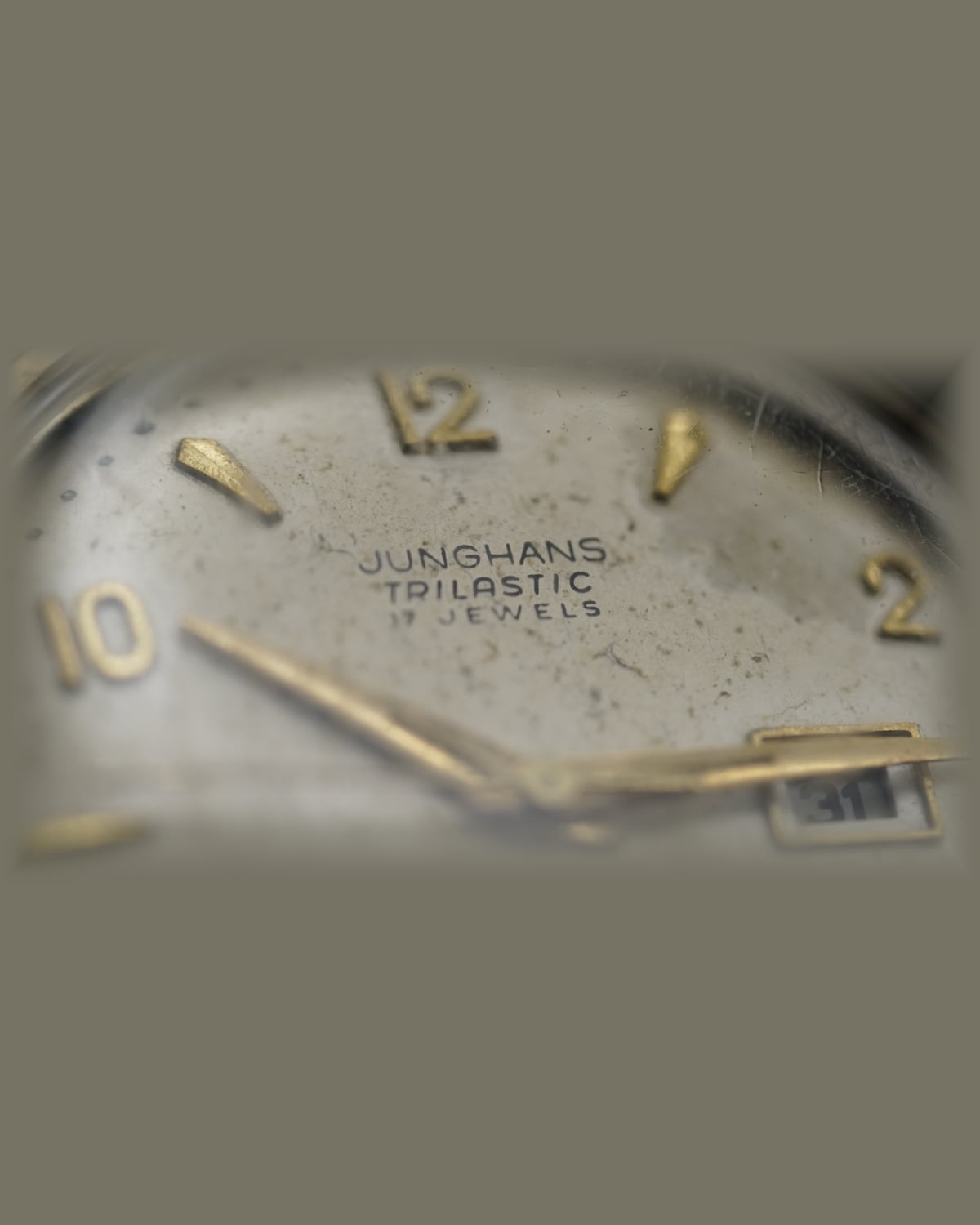 Junghans Trilastic, 1950s: detail