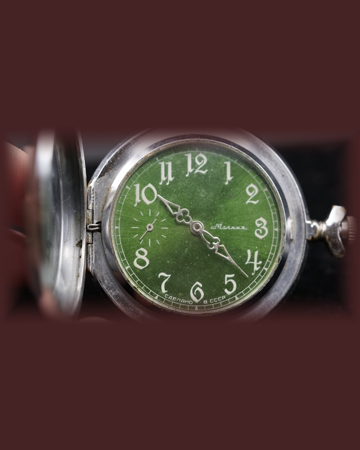 Molnija Hunter Case 3602, 1970s: detail