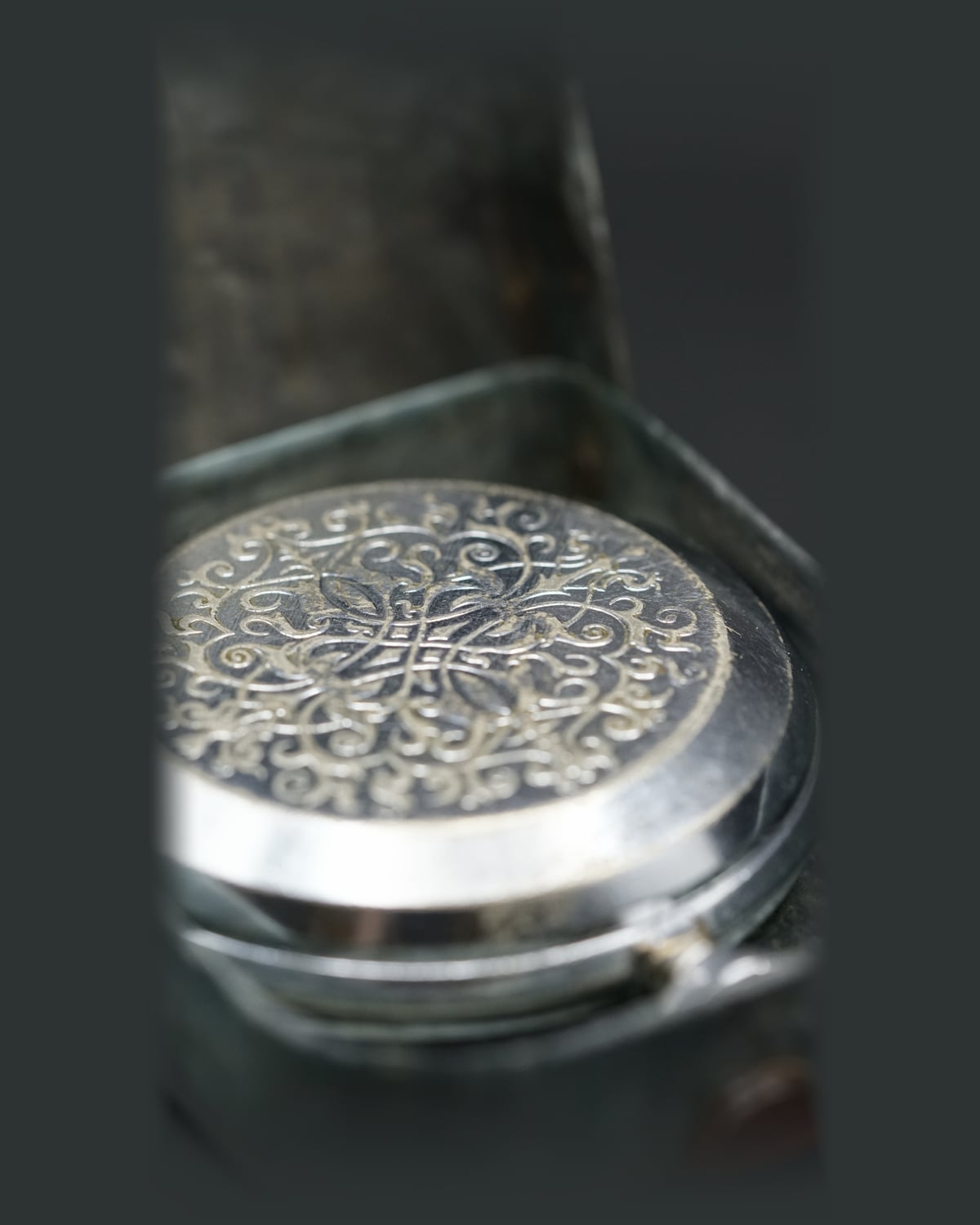 Molnija Hunter Case 3602, 1970s: detail